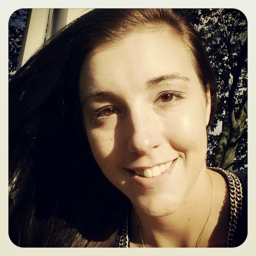 Chelsea_CLynn's profile picture. country. farming. camo. boots.