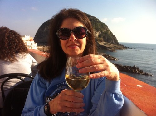 I am a registered nurse.  Love traveling and quilting.  Have a Maine Coon named Jasper.  Have many interests!