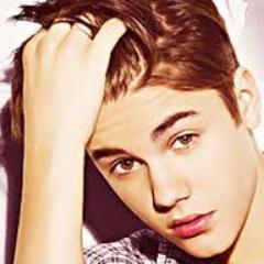 JB ♥m rather believe and do not care if I mock or not I love and I will not change my love for JB because of others plus I always defend my JB