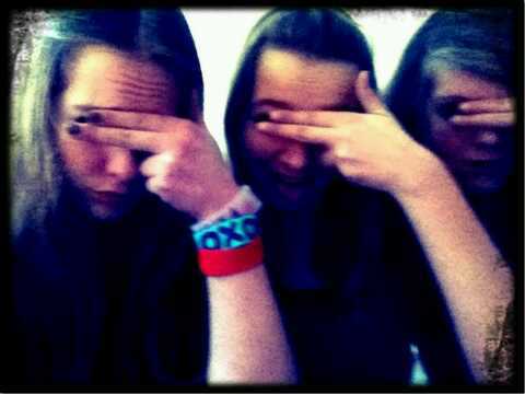 @donnyberkt ♡ 14112012. // #O1♥ - DonnySophieJirkaShaquilleMelwinSharonDenyseRobinIlseDemiLotteIsa. // bestiee since 2001 ♡ - @DeNaamIsSoof.