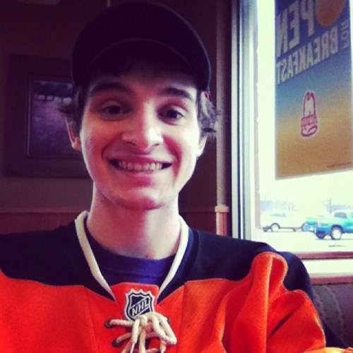 Lukenesmonster's profile picture. Im Luke and yes, I am that guy that wanted a bidet on house hunters