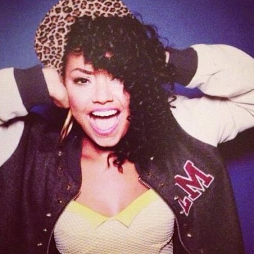 Sou venenosa,sou leigh-anne pinnock