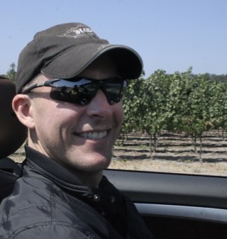 Marketing Director/TV Producer for CBS TV station in Cleveland, OH.  Florida State graduate.  Tennis, Skiing and Travel.