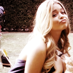 currently, working in pretty little liars.