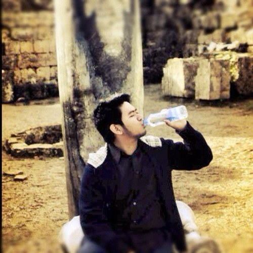 sirluis_sevilla's profile picture. Christian. Engineer. Debater