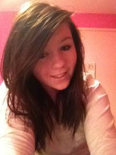 I'm 16.. Have 3 amazing friends! Cj,Jade and Cara I have no idea where I'd be without them!