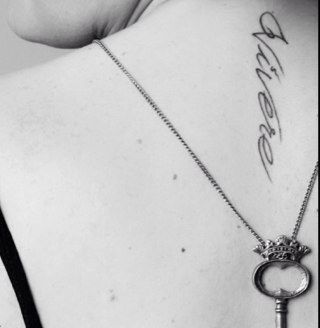 melalesia's profile picture. Mes tweets n'engagent que moi!