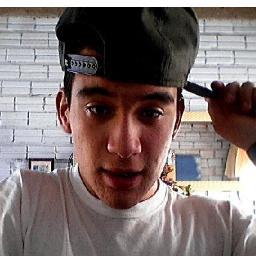 Stylo diferente, Muleke Inocente , Pegada de Boleiro & Elegancia de modelo !
