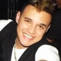 Pandeirista do @Grupo22minutos, casado com #JoiceTeixeira,amo meus filhos e minha família.Twitter oficial, atualizado pelo próprio.