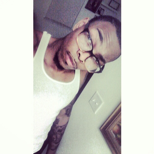 Rapper/ Singer / song writer... #Team Avi Babi #TeamBlunt