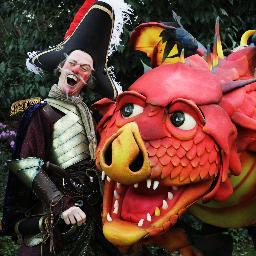 We are street theatre alchemists, theatrical engineers & master puppet makers. Creating & performing puppetry & street theatre, for the global event audience.