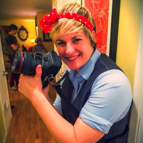 loashton's profile picture. Photographer.