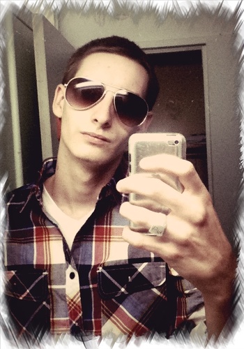 LoisifMaxime's profile picture. 