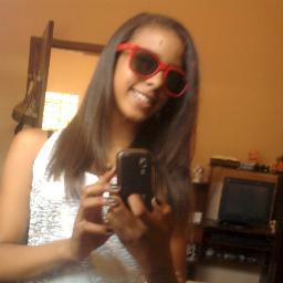 sou completamente viciada em facebook