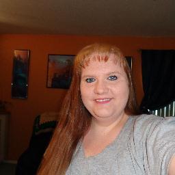 I am 34 year old female.  I love to laugh and have a good time. I love the ocean and romantic walks on the beach.