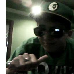 Leozinodt's profile picture. Faaz o seguinte :   segue  aki e dps , ADC lah no face galeraah : https://t.co/F0c1zjtRtE