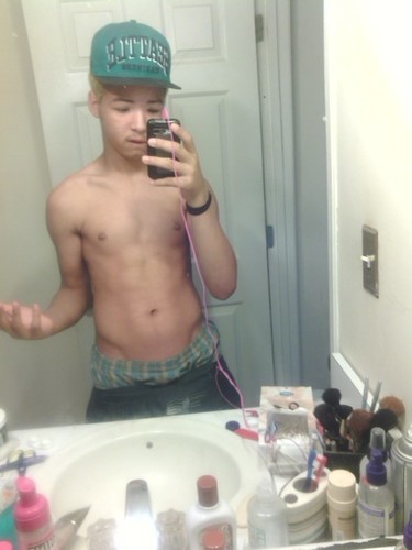 be you be rachet be happy be high be hype be mercy be thug life be a G be all gold everything Pop a molly and sweat now follow me !!