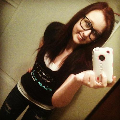 EmileeStarks's profile picture. Writer , New Yorker , Happy