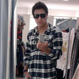 Vou fazer 19 anos e qro mais é curtir a vida
