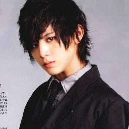 Ada satu manusia yang kepadanya kamu bisa bergantung dan setia menemanimu kemanapun pergi. Orang itu adalah dirimu sendiri.. Yamada addicted is me