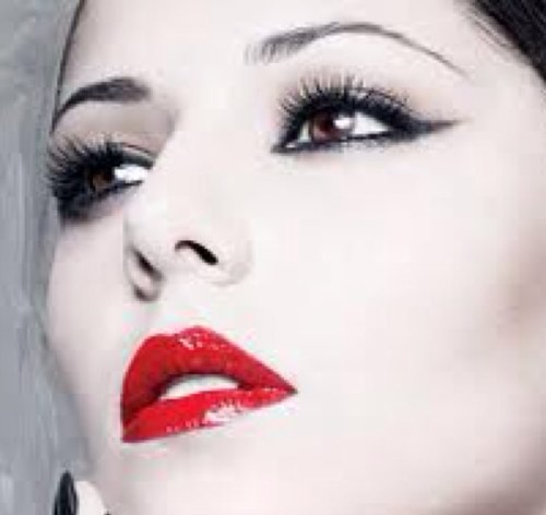 That_OneLady's profile picture. Drinking and smoking are my hobbies. I like to eat and sleep. I have one arm, and I'm cool with it. I love my followers so interact with me lovelys!!