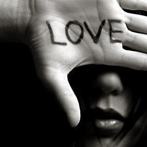 Setiap orang pasti punya sisi kegelapan..Dont jugde me if u dont know me \m/ coz its can make u like as stupid people..