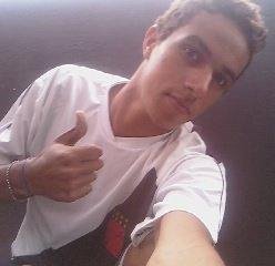 estudante ..E atoaa.moroo