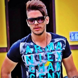 Amor incondicional ao @LucassLucco ! Criado em 30/01/2013 ás 01:43 horas am. http://t.co/XWc7TcPS