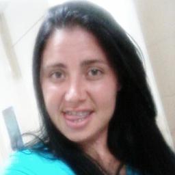 Quanto mais me esforço pra saber quem sou ... Mais noto que mudo a cada dia .. que aprendo mais, amadureço mais, e me torno diferente..