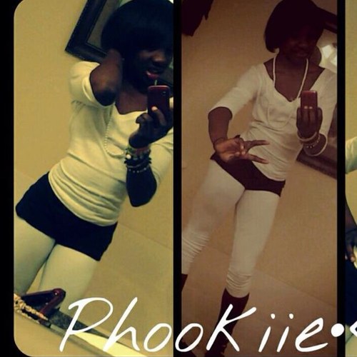 Know as a Bad Barbie Have. A Bad Ahh Attitude Dnt Fuxk Wiht Me or My Main Chiq Cori. Followw my Twiffey At @x3_ImDenise Dnt Start Shidd Wont Be No Ahh Woopinq ¥