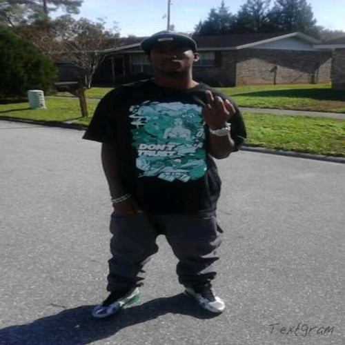 On some otha shit I aint got time for da games goin up dat ladder muthafuck fame #RIP36TWIN #FREESHAWVON #FREEMAINE