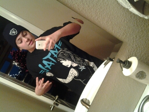 ArrudaCj's profile picture. the thug life chooses, and never chooses wrong.