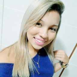 Eu me ajudo, eu me completo, eu me amo, eu me defendo, eu busco minha felicidade.