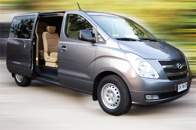 RadioTaxi Talinay: 
La Reina - Las Condes - Providencia - Ñuñoa -  Peñalolen
Teléfonos 292 99 64 // 292 46 65 // 292 25 08