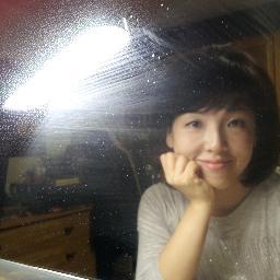 ebyenglish's profile picture. 영어공부모여라! 영원히 공부중인 영어교육전문가. 이화여대영어교육학과,한국외대동시통역, 이화여대 영어교육학과에서 영어 말하기 교수법 전공으로 10년 공부 끝에 박사됐으나 아직 비법은 오리무중. 영어든 한국어든 다른 사람 말하는 거 보고 들으며 지적질 아주 잘함!