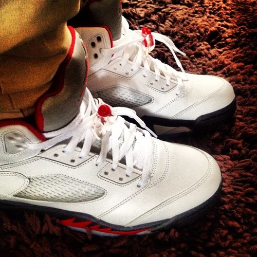 love gaming and kicks + music