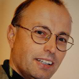 Austrian Physician, Harvard Graduate (Public Health, Health Care Management), Coordinator of the local Diem25 DSC Vienna 1. Tweets are personal opinion only.