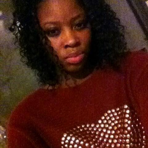 Genelyy's profile picture. The less I give a fuck the happier I seem.




- best cous i ever had gwn, x shr.