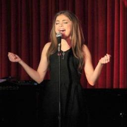 The first Sarah Hyland fanbase in Indonesia, follow us to get daily news about @Sarah_Hyland and like us on Facebook. Contact: sarahhylandindonesia@gmail.com