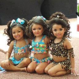 aabhasave's profile picture. 