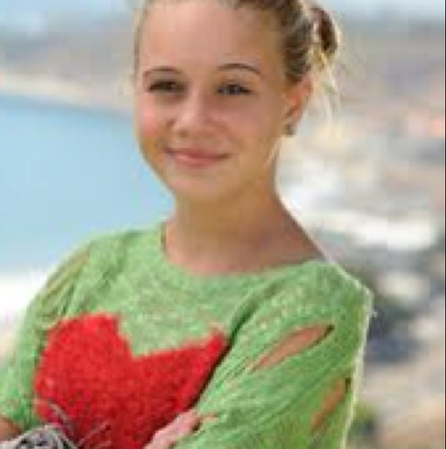 I love cimorelli and beatrice miller love them and if you love them to follow me
