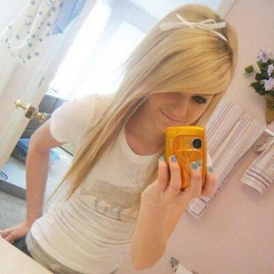 Profile Picture of Notice Me Justin :'c (@IsabelleBoo2) on Twitter