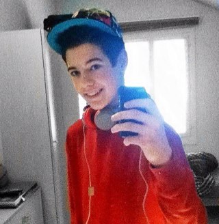 DanielHuwiler's profile picture. Hello Guys, my Name is Dany!
I coming from Switzerland and i have a great Real Life :D