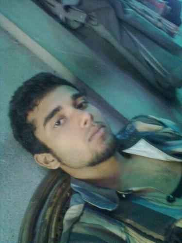 vishal37239's profile picture. noT yeT woRkiNg !! iM stiLl stUdYinG !!