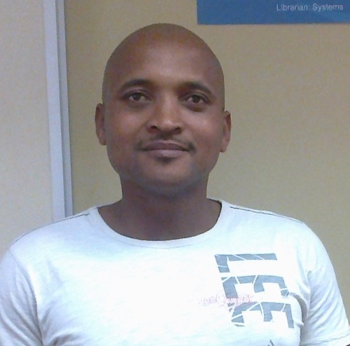 Aspiring ultra marathon runner. 2 oceans marathon medalist. A staunch Kaizer Chiefs supporter of note. Plz don't disturb when my team is playing.