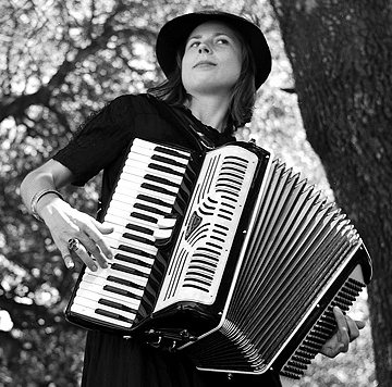 squeezeboxstory's profile picture. A radio documentary all about accordions in California. Email us at squeezeboxstories@gmail.com