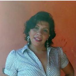 Soy docente, vivo en Pedro Juan Caballero (Paraguay)Soy alegre y optimista.Enamorada de la vida..Sin dramas..