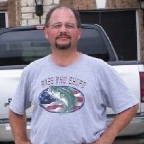 lou7546's profile picture. 