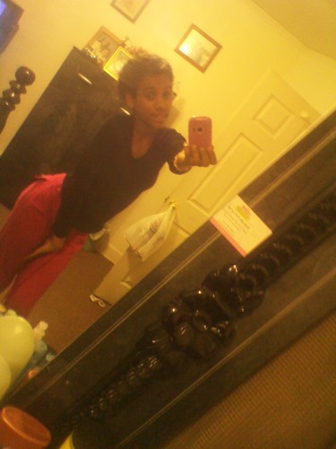 Im adorable |5'3|I'mSilly|Outside Full Of Joy|Inside im Fully Of Pain| ♥♥♥♥