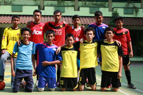 We're Pasukan Jihad FC. Ready for a match!! Cp: @rdarjun | #GGLVC #VIVALVC
